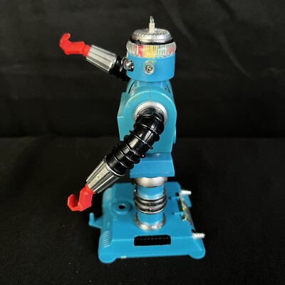 Vintage 1968 Ideal Toys Robot Zeroids Zerak Plastic Toy