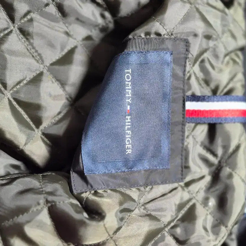 Tommy Hilfiger Black Bomber Jacket M thumbnail 2