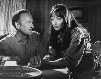 David Niven Anna Karina in Before Winter comes 1969 1960s Switzerland Old Photo