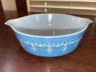 Vintage Pyrex Blue and White Snowflake Garland #471 1pt Casserole Ovenware Bowl