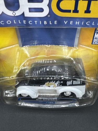 2007 Jada Toys DUB CITY DIV CRUIZER black white GOT MILK WAVE 17 - Picture 3 of 4