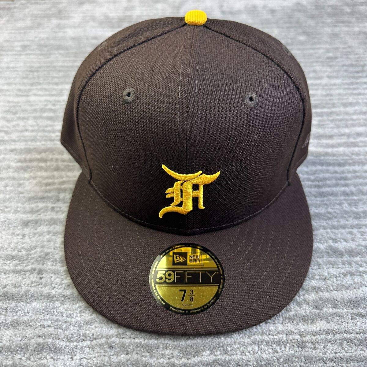 Fear Of God NEW ERA CAP 7 3/8 58.7cm ESSENTIALS 59Fifty Hat Fear Of God NEW ERA CAP 7 3/8 58.7cm ESSENTIALS 59Fifty Hat