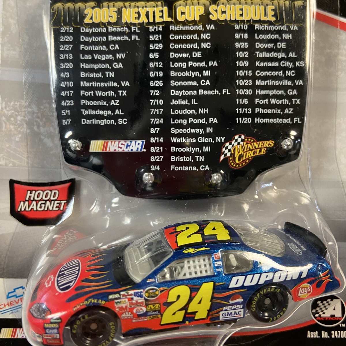 Jeff Gordon #24 Hood Magnet Cup 2005 NASCAR Winners Circle 1:64