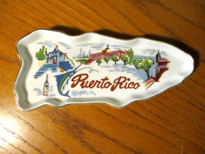 Vintage Puerto Rico Trinket Dish w Gold Trim - Shaped like Island - 7.25 x 3