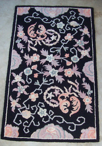 Vintage Handwoven Hooked Wool Rug~Fanciful Floral on Black~36x58~MINT