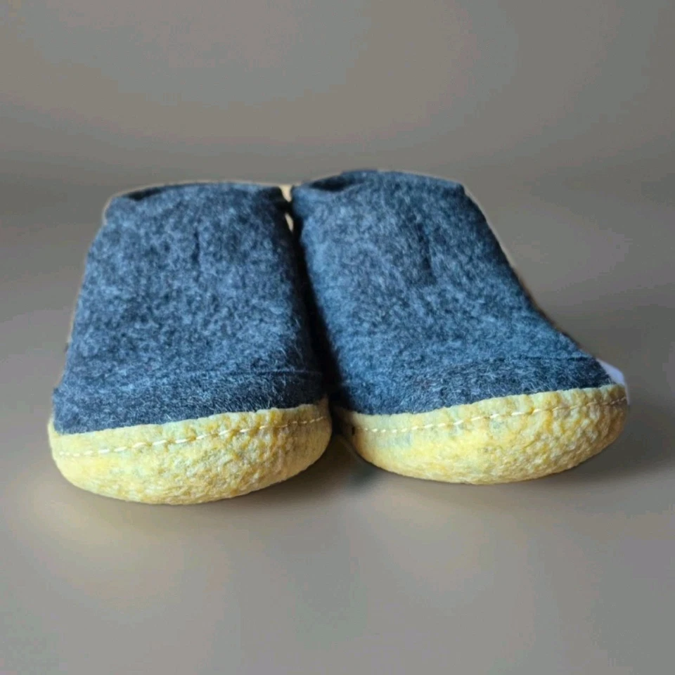 BOTAS ZAPATILLAS WOOLFIT TAIGA/GRIS OSCURO/SUELA DE GOMA NATURAL/VARIAS TALLAS/USADAS Foto 4 de 4