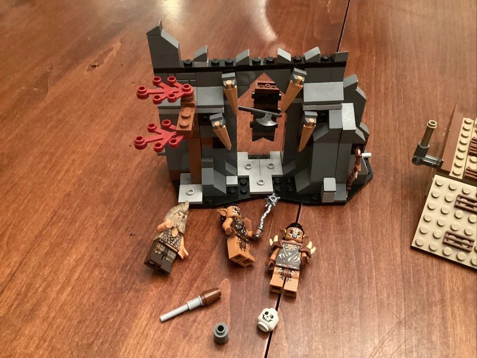 LEGO Barrel Escape (79004) and Dol Gulder Ambush (79011), incomplete, minifigs - Image 2 of 4
