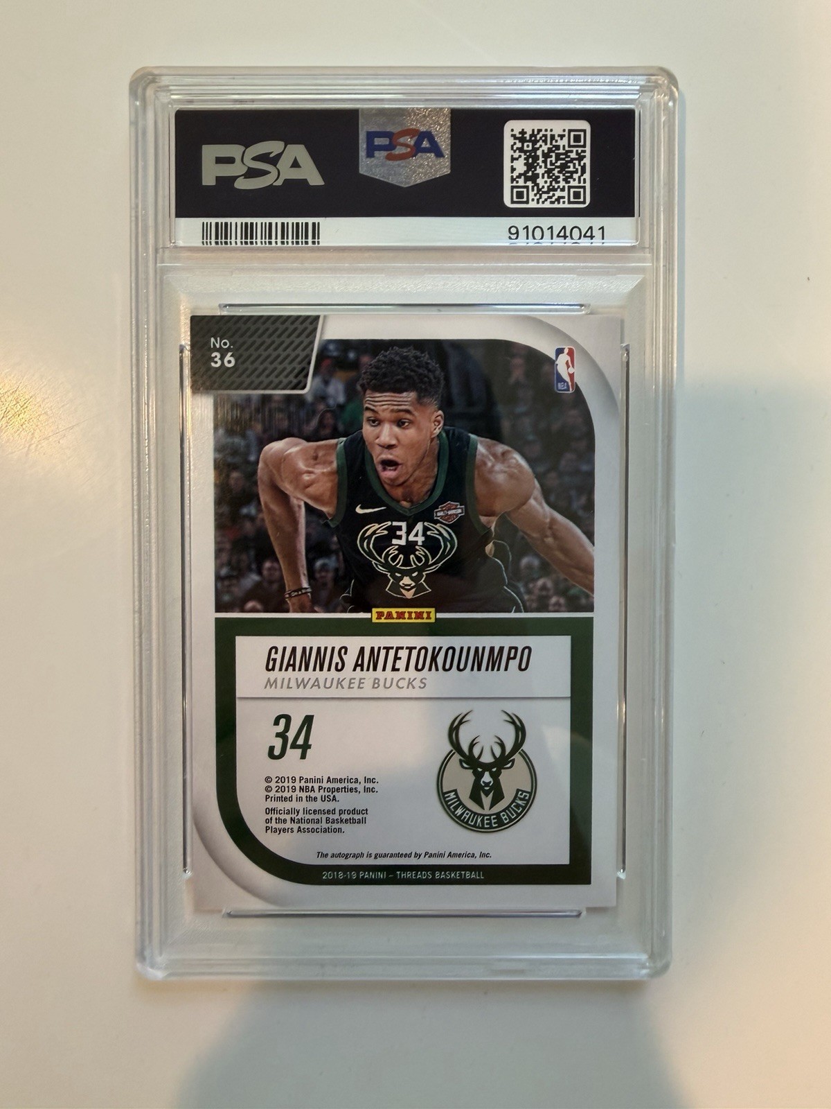 GIANNIS ANTETOKOUNMPO 2018 Panini Threads Signage Autograph PSA Mint 9 view 2