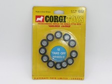 Corgi 1352 Spare Interchangeable  Wheels  Golden Jacks Carded Fit Oldsmobile