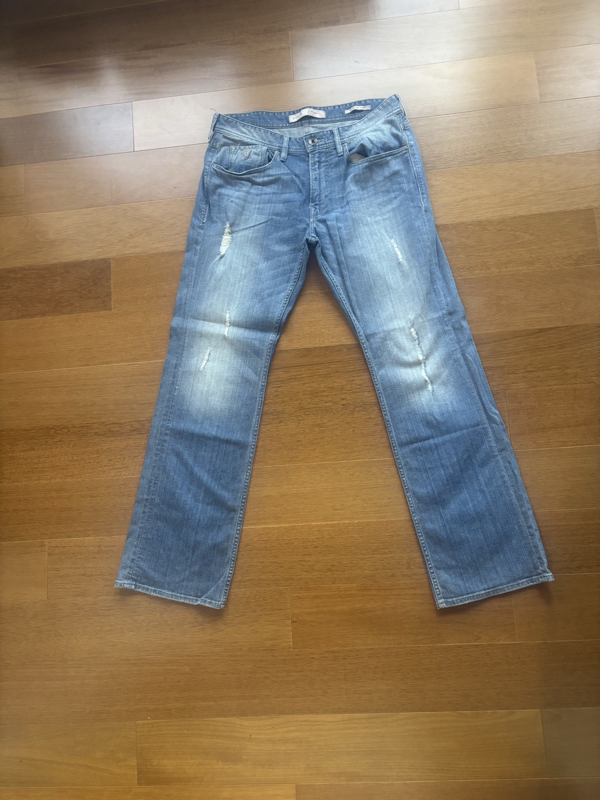 GUESS Jeans Mens Y2K Light Wash Bootcut Selvedge Denim Jeans 34x32 Distressed