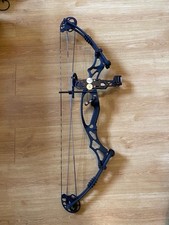 Hoyt Freestyle Compound Bow, Right-Handed, including disability release aid