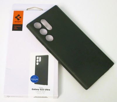 Samsung Galaxy S22 Ultra Cell Phone GREEN Case Spigen Liquid Air ACS04518 in Box
