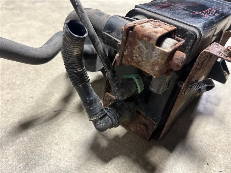 2011 11 Mitsubishi Lancer ES Fuel Vapor Charcoal Canister 90517 - Image 3 of 4