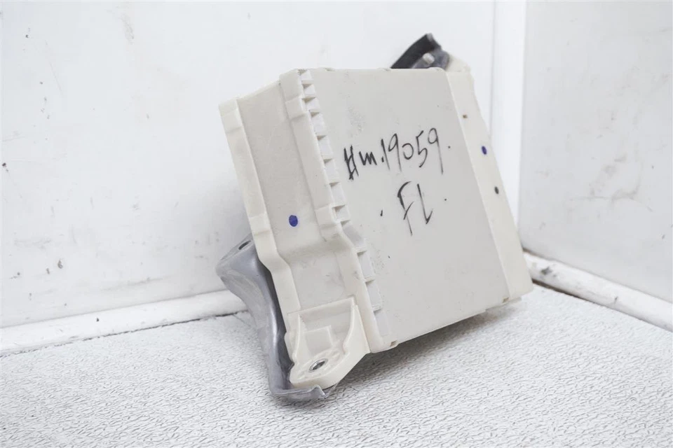 2007-2011 Lexus Gs350 Driver Junction Fuse Box  82730-30274 - Image 2 of 4