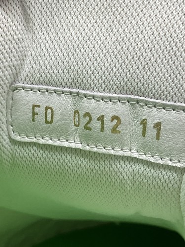 Size 11 LV (12-12.5 US) Louis Vuitton Trainer ' Green ' | GREAT CONDITION! - Picture 18 of 18