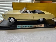 118 Road Signature Diecast 1966 Mercury Cyclone Gt Convertible - Yellow