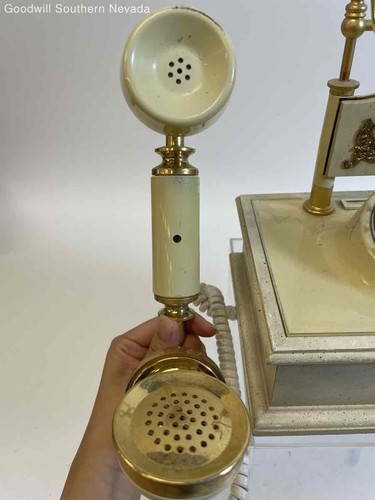 Deco Tel Vintage Rotary Phone - Picture 7 of 10