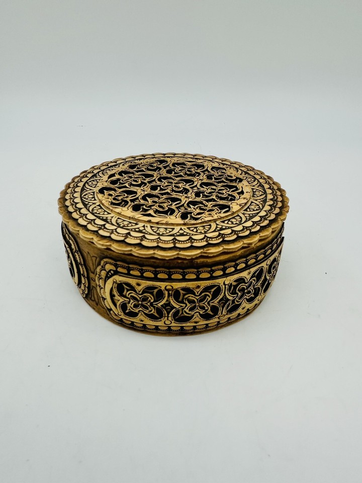 Handmade Beautiful Russian Wooden Birch Tree Bark Jewelry Trinket Ring