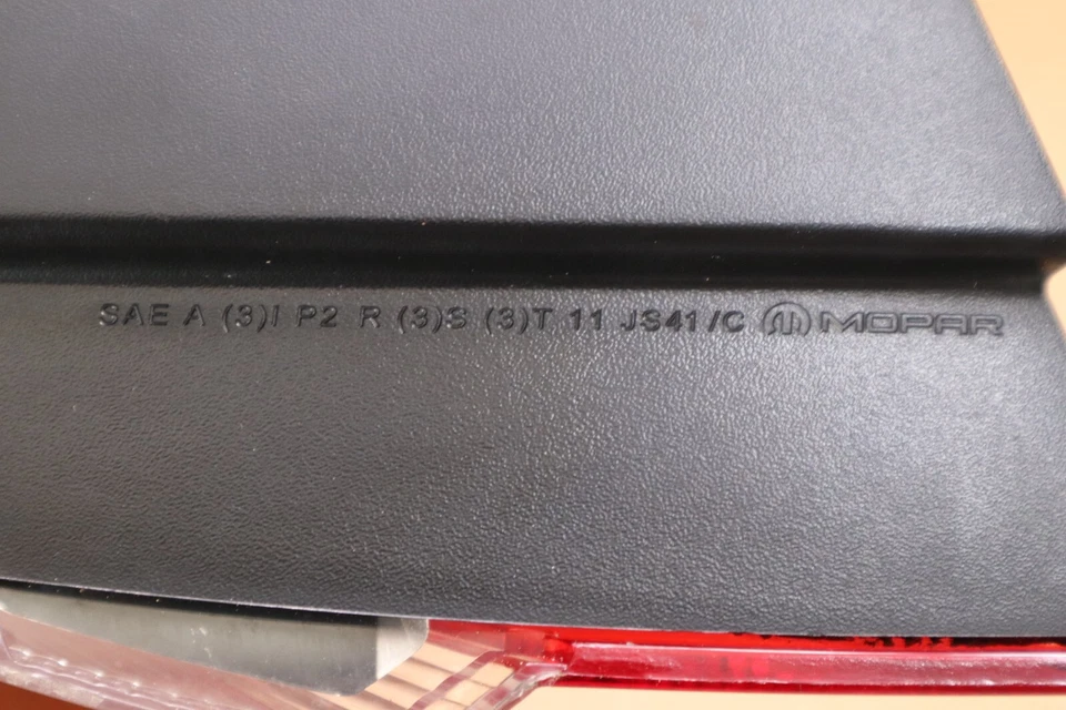 Задний фонарь со стороны водителя 2013 Audi 200 от оригинального производителя AAQQZ - Изображение 2 из 4