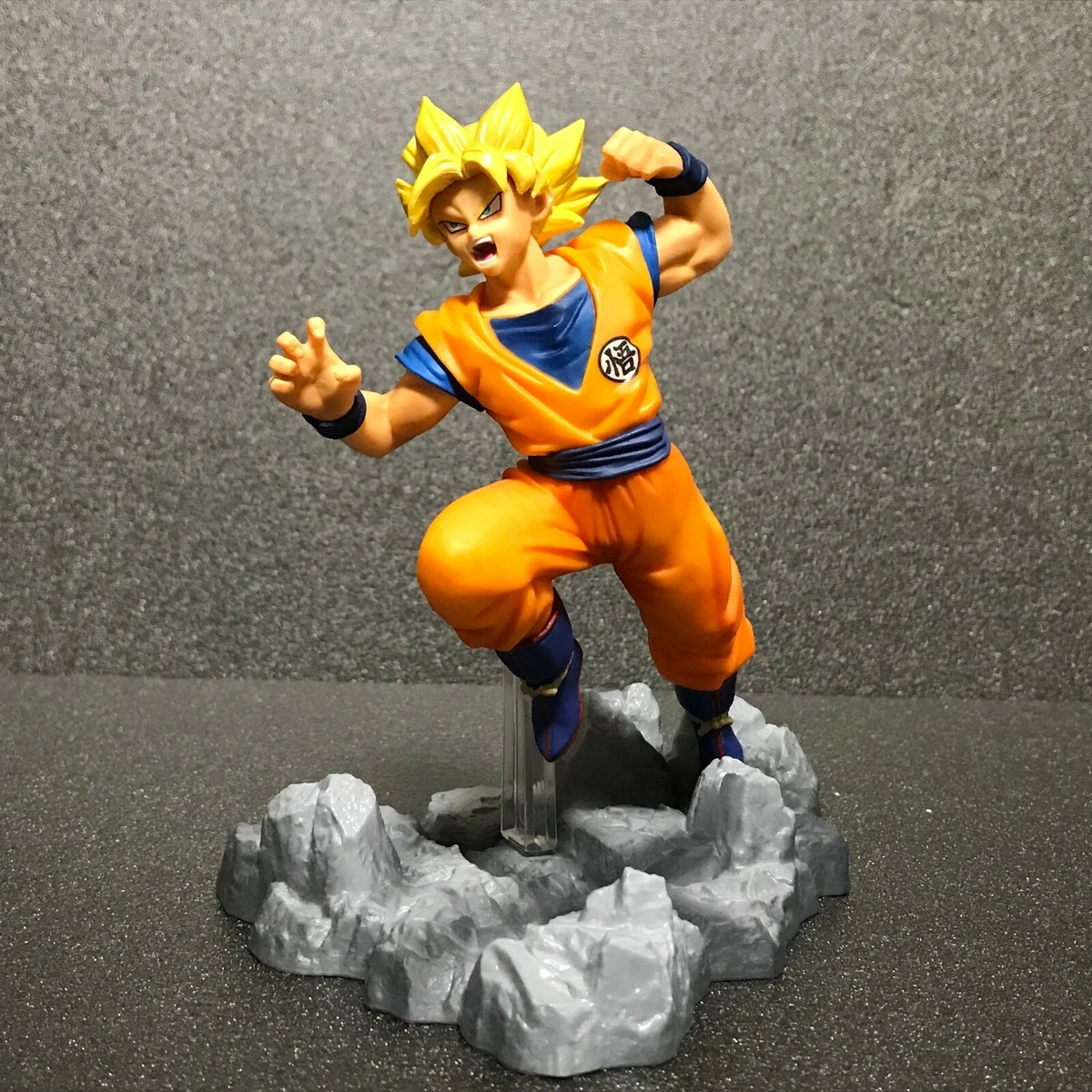 Veja aqui as melhores imagens do Goku no modo Super Sayajin 2