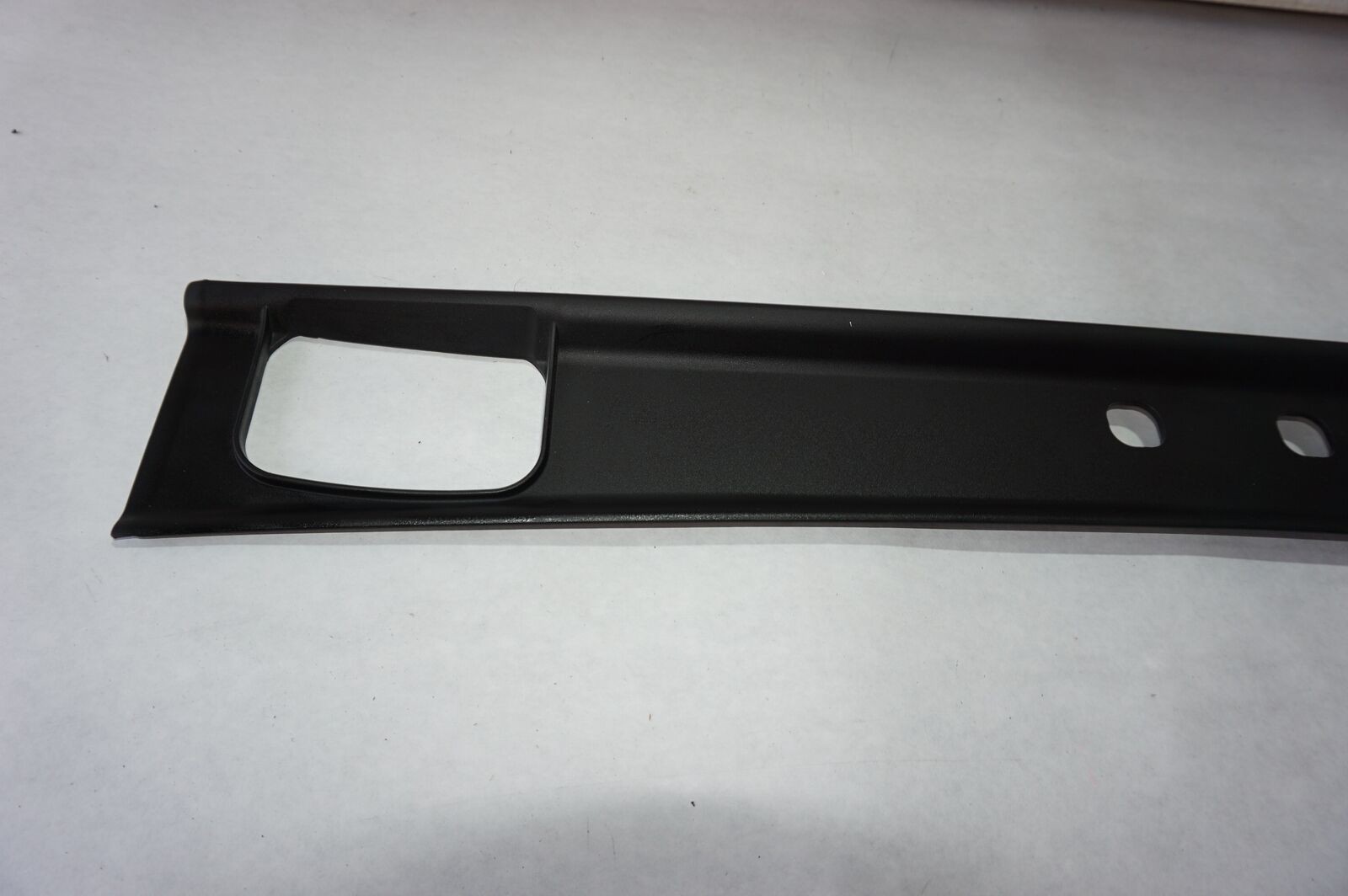 BENTLEY GT RAIN CHANNEL COVER TRUNK 2006 2007 2008 2009-2012 3W7 853 222 C OEM