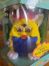 Furby Tiger 1999 eléctrico amarillo y azul cuerpo rosa pelo probado