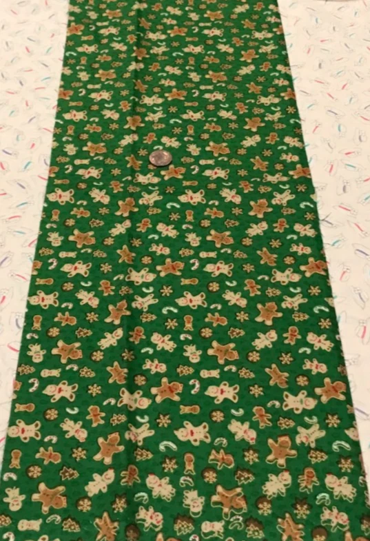 Пряники печенье * золото усиленный * на зеленый * Fabri-Quilt * 100% хлопок * 8 «x 21» - Изображение 3 из 4