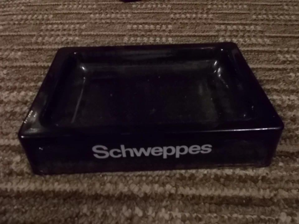 VINTAGE SCHWEPPES ASHTRAY SUPERB CONDITION - Image 1 of 1