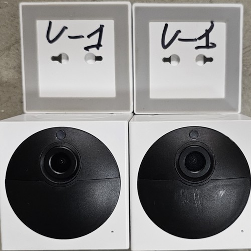 2-Wyze 1080P HD Indoor/Outdoor Cameras Version-1 Base Station, 2 New 32GB Card. - Picture 4 of 6