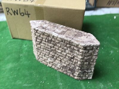 Stone Style Bridge Support Pier - OO Scale HO Scale 75 MM Tall RW64