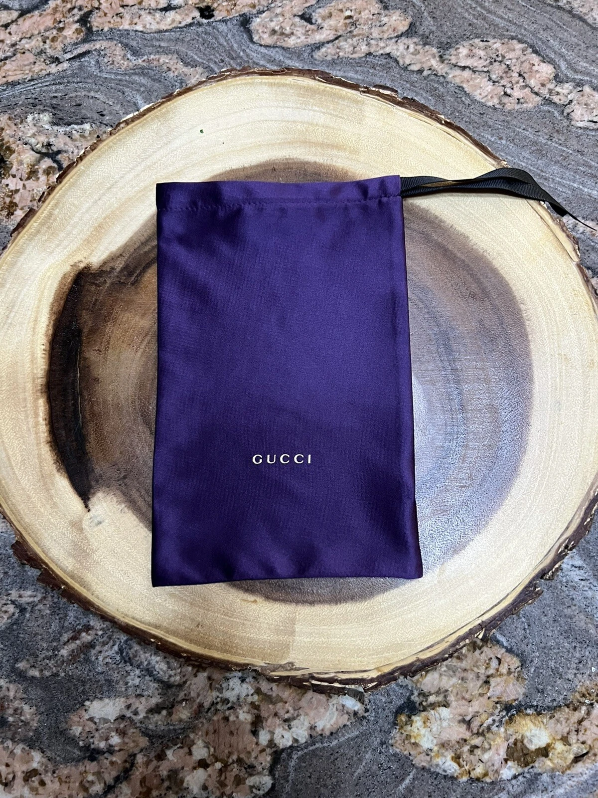 Gucci authentique. Sac pochette de transport pour lunettes / lunettes de soleil / accessoires