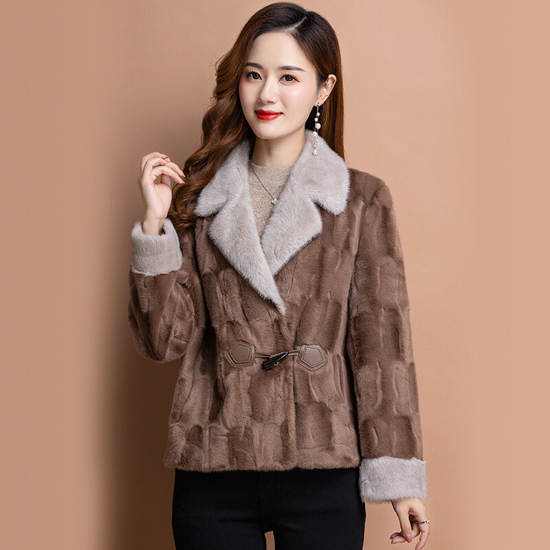New Mom's Mink Fur Coat Women's Slim Fit Winter Short Mink Fur Lapel Collar Coat