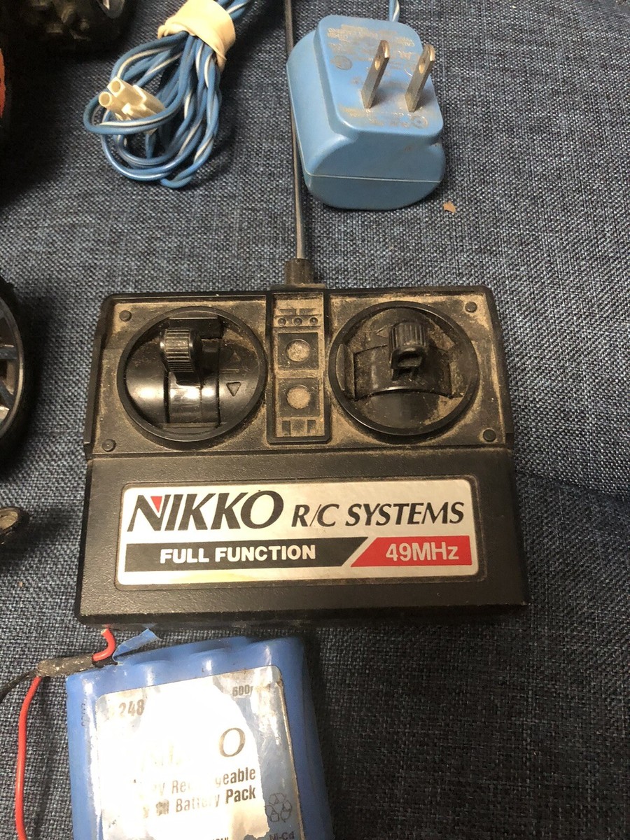 Nikko Savage Dictator RC Buggy With Remote & Charger UNTESTED For