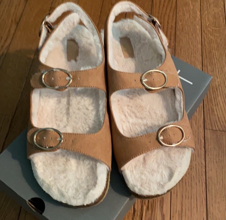 PANTOFOLA D’ORO Sandali donna loft sherpa foderati fibbia taglia 10 in miele zenzero comodi lounge