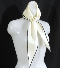 Sciarpa Gucci seta bianca forma diamante sciarpa Losange 100% seta Italia D600