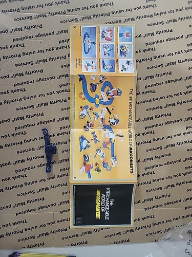 Pack d'ailes et catalogue vintage années 70 Mego Micronauts BLUE SPACE GLIDER - Photo 10/10