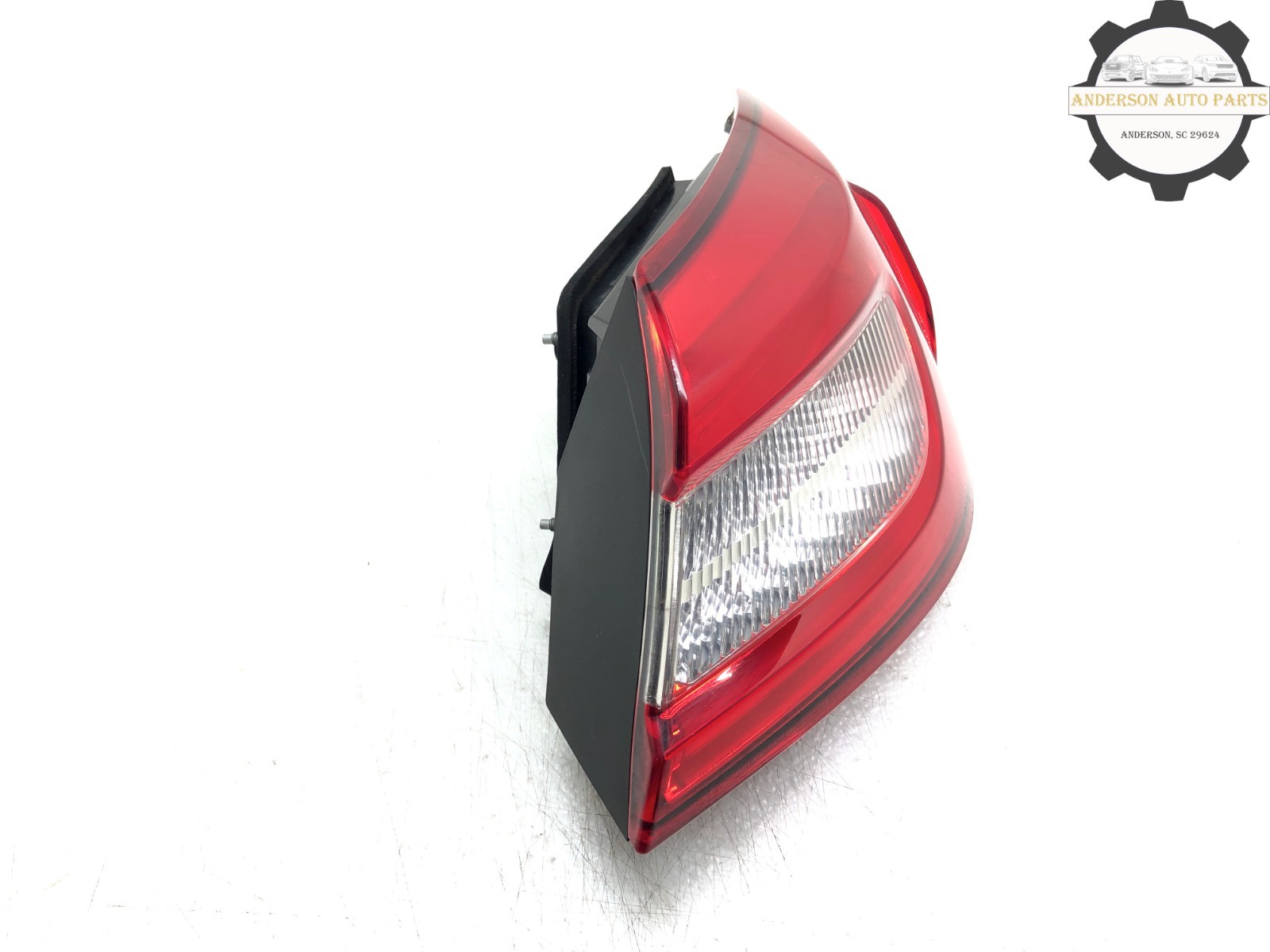 2014-2021 MASERATI QUATTROPORTE RIGHT PASSENGER REAR OUTER TAILLIGHT LAMP OEM