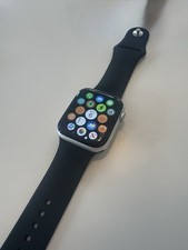 Apple Watch Series 4 Aluminium 44mm GPS 16GB