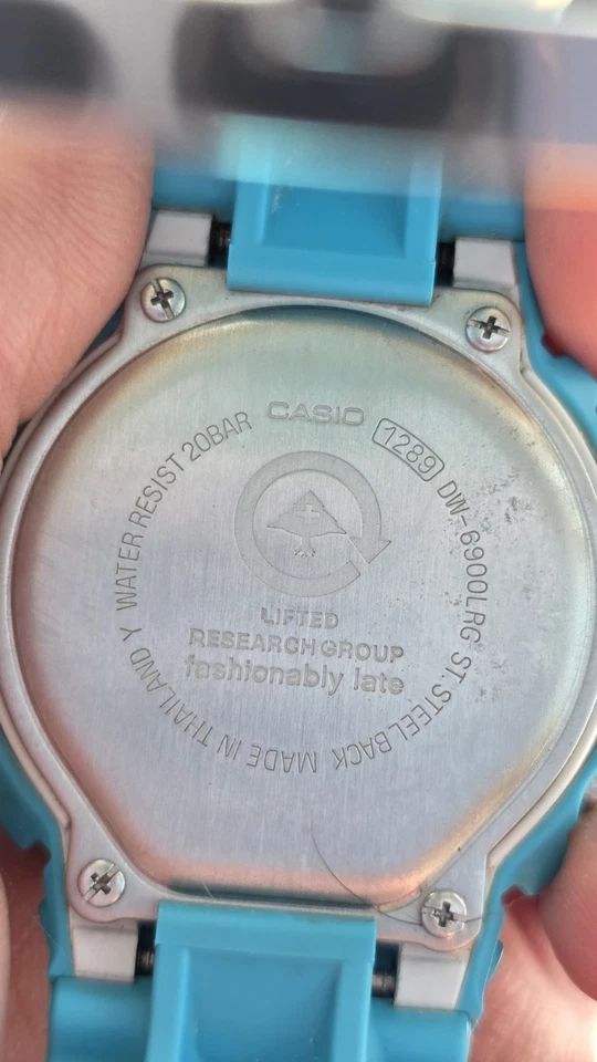 Logotipo de árvore azul claro G-SHOCK DW-6900LRG LRG edição limitada 2009 - Imagem 2 de 4