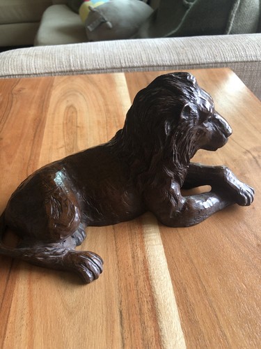 Vintage 8 in Resin Red Mill Mfg. African Lion Figurine