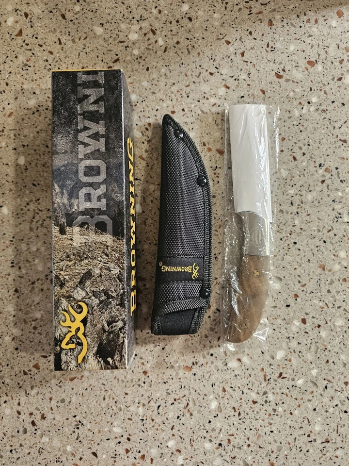 Cuchillo y funda Browning edición limitada Midway Scholastic Shooting Trust Fund H9 Foto 2 de 3