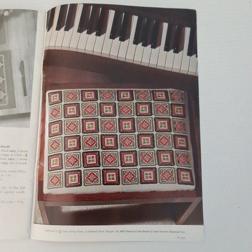 Embroidery for Binca Fabrics Book No.976 - Picture 11 of 12