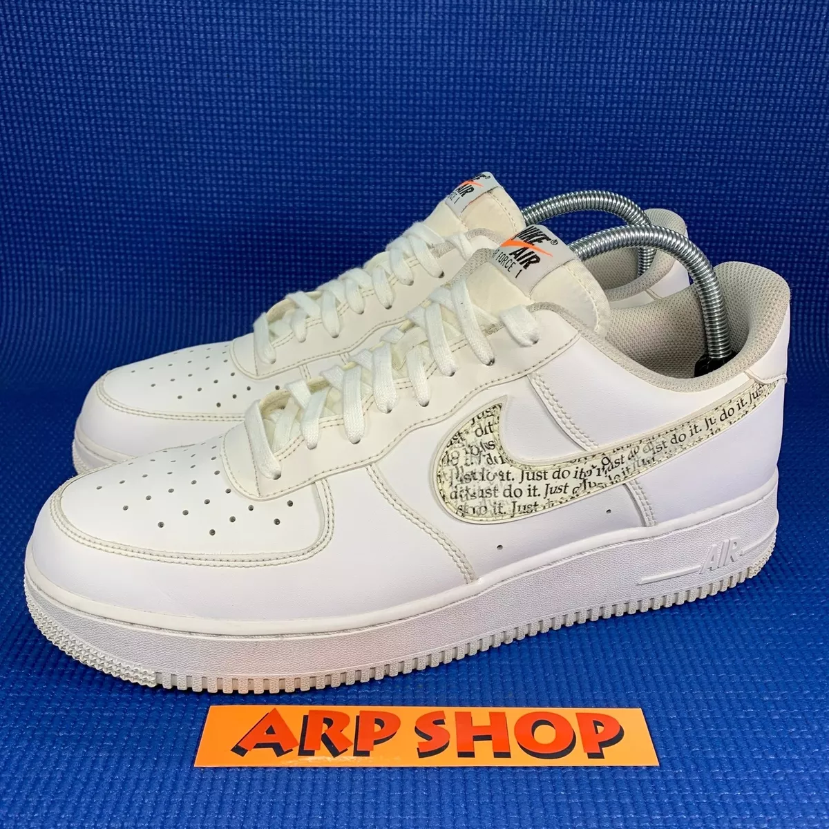 Men’s Nike Air Force 1 '07 LV8 12