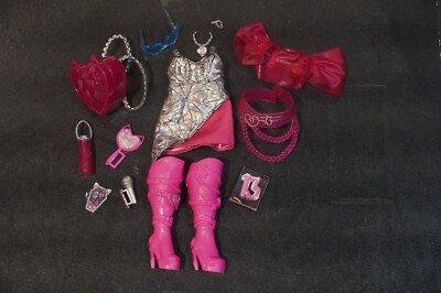 Monster High Catty Noir's 2024 G3 Outfit and Accessories - NO DOLL