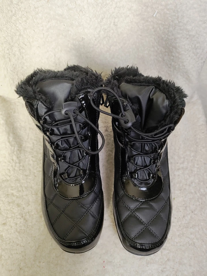 Botas de mujer Khombu Molly 7,5 W negras sintéticas con cordones forradas Sherpa zapatos de invierno Foto 3 de 4