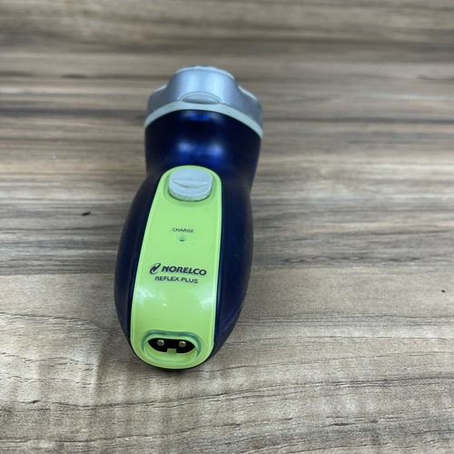Norelco Reflex Plus 6 6614X Vintage ⚠️not Charging For Parts⚠️ - Picture 3 of 7