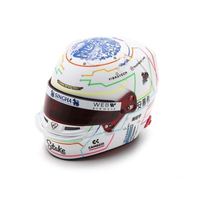 Spark 1:5 Zhou Guanyu #24 Stake F1 Team Kick Sauber formule 1 2024 casque 5HF148 modèle voiture
