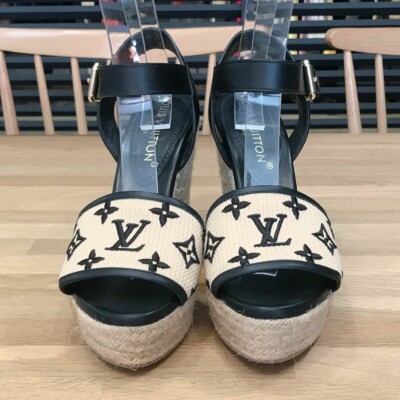 未使用 ルイヴィトン モノグラム スターボード ウェッジ 38.5 サンダル LOUIS VUITTON - 美品✨ ルイヴィトン サンダル モノグラム