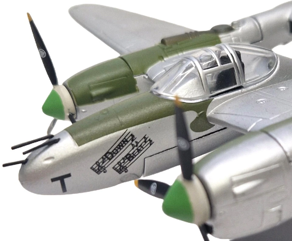 Lockheed P-38J Lightning, Richard Ira Bong 1944, 1:72 Scale Diecast Model (JR03) - Image 4 of 4