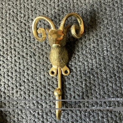 Messing Widderkopf Wandhaken mit Schrauben 6  hoch
